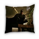 Подушка "Бэтмен и Росомаха" декоративные подушки