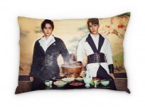 Подушка "Чжан Чжэхань и Гун Цзюнь" category.Pillows